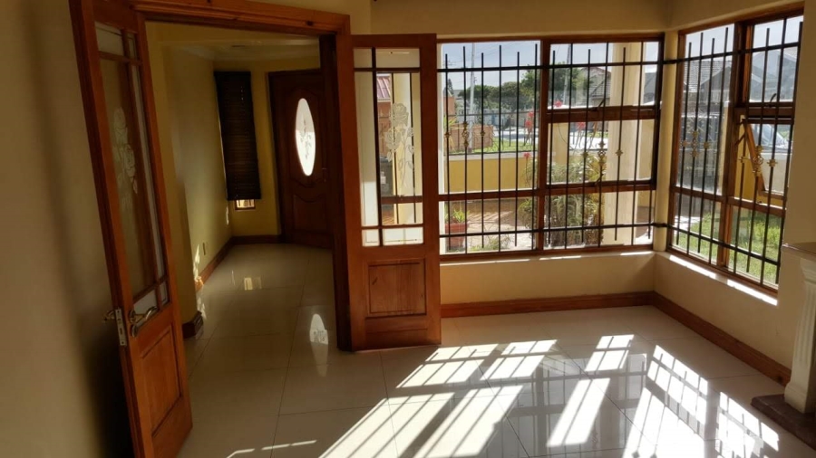 5 Bedroom Property for Sale in Crawford Western Cape